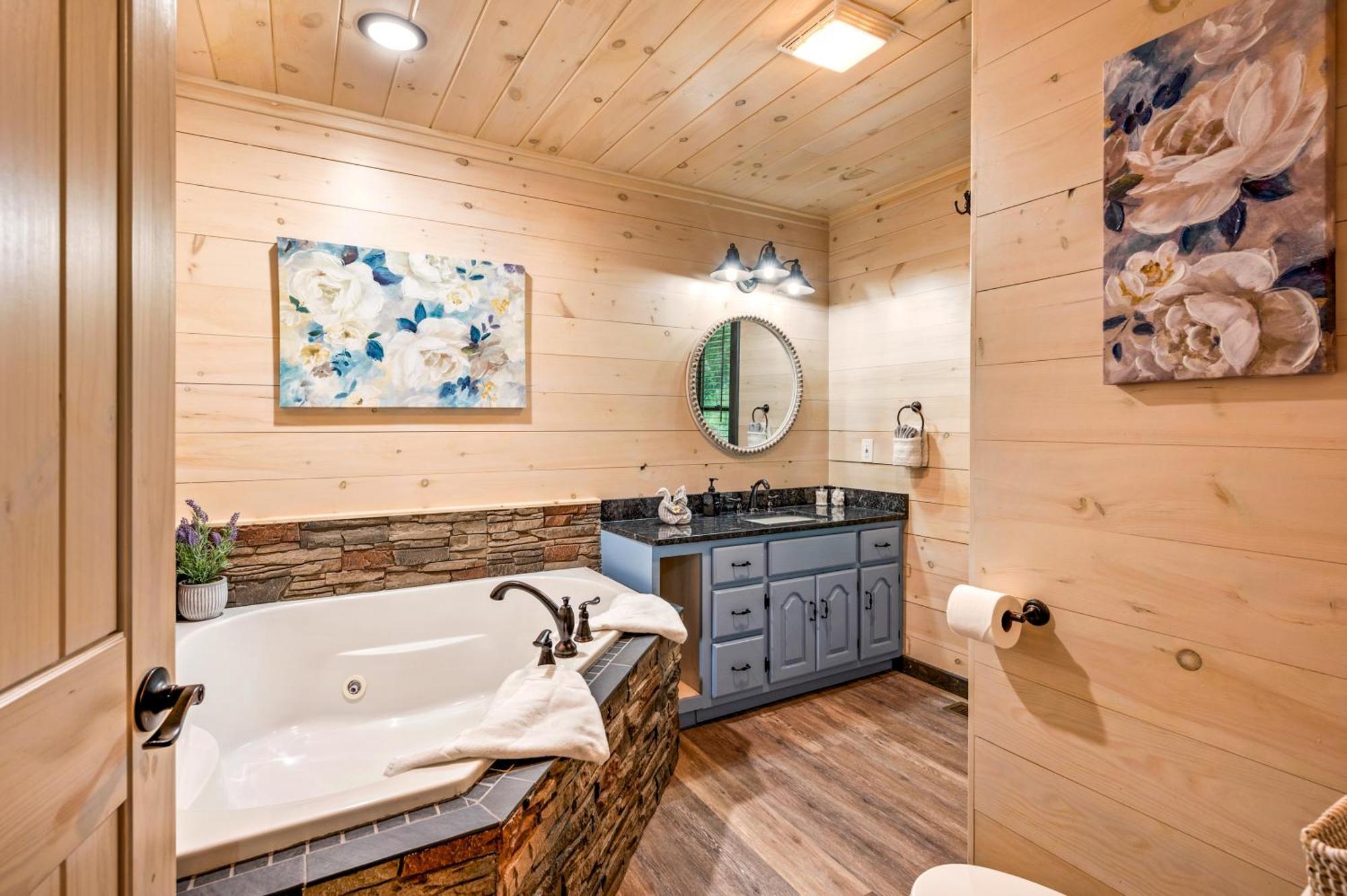 Lil Cabin In The Cove! Mtn Views, Theater, Hot Tub, Games, King Beds, Prime Location! Sevierville Exteriér fotografie