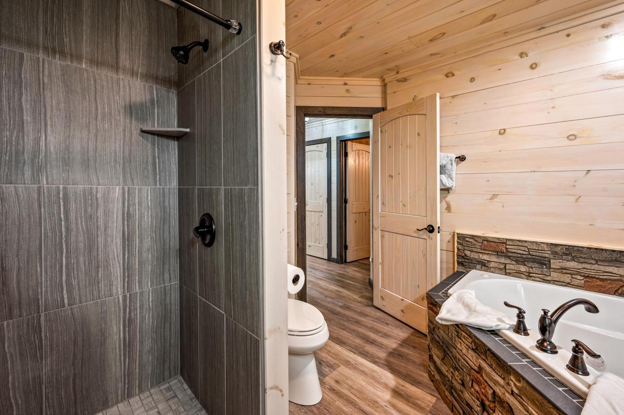 Lil Cabin In The Cove! Mtn Views, Theater, Hot Tub, Games, King Beds, Prime Location! Sevierville Exteriér fotografie